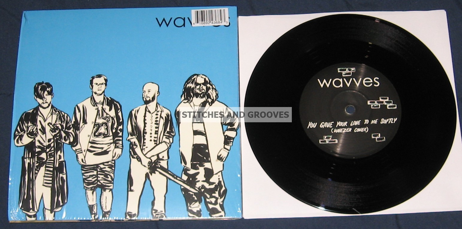 Weezer/Wavves – Split 7″ | Stitches and Grooves